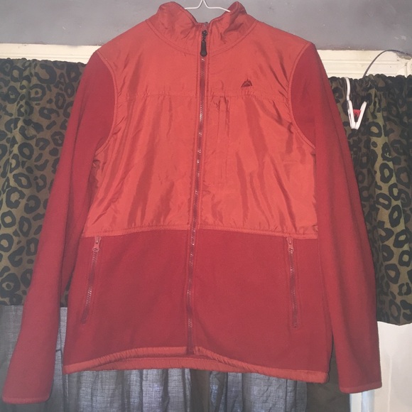 Snozu medium red zip up jacket