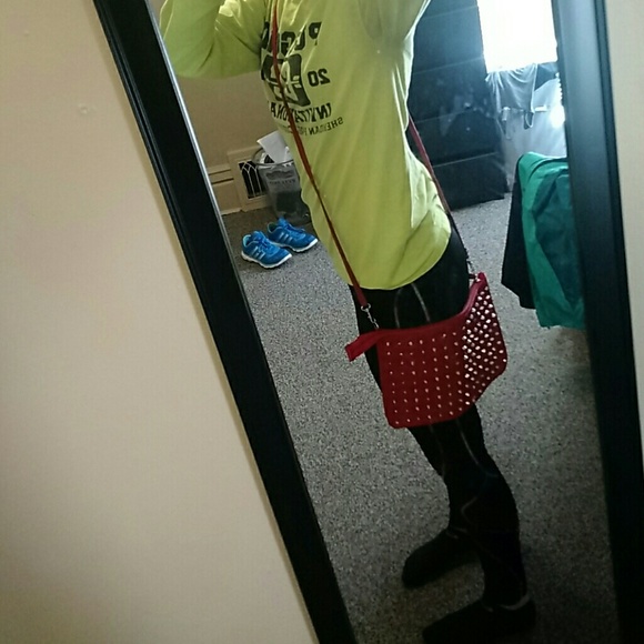 Red studded cross body purse - Picture 2 of 2