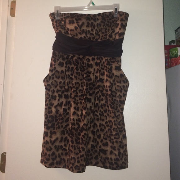 Strapless leopard print mini dress