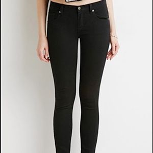 NEW Black Forever 21 Ankle Skinny Jeans