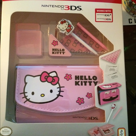 Brand new Hello Kitty Nintendo 3DS case + extras