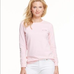 Vineyard vines pink tee