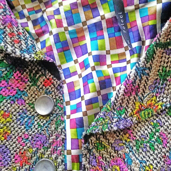 Cape - Picture 2 of 3