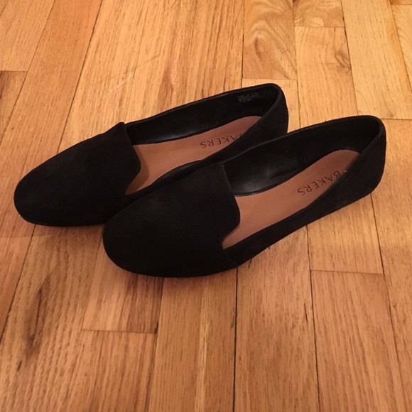 Shoes - Picture 2 of 3