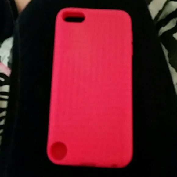 IPod touch 5 bright red rubber case