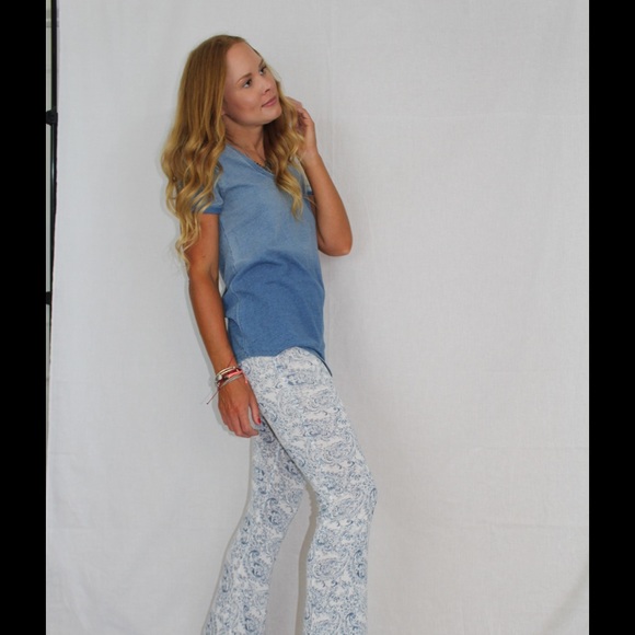 Chambray scoop tee - Picture 2 of 3