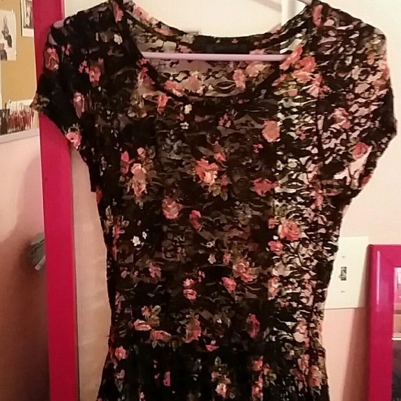 Top - Picture 1 of 1