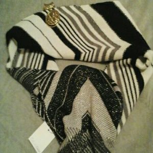 Calvin Klein versatile winter scarf