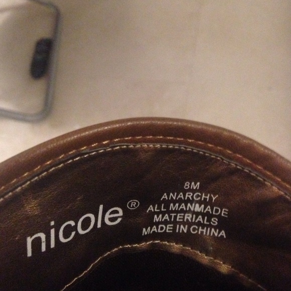 Nicole - boots\ botas lindas - Picture 3 of 3
