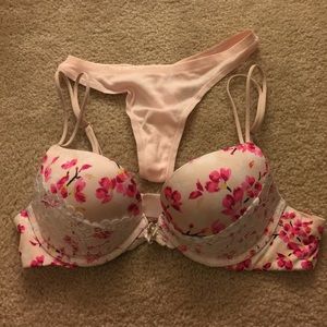 VS very sexy push up 36A & cotton low rise thong