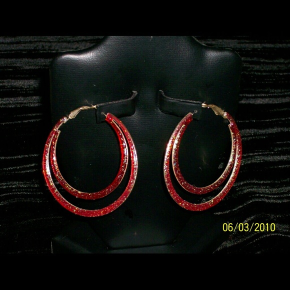 Red hoops