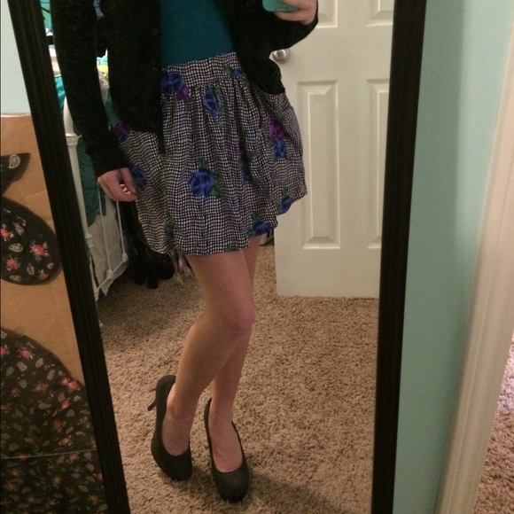 Floral skirt - Picture 4 of 4