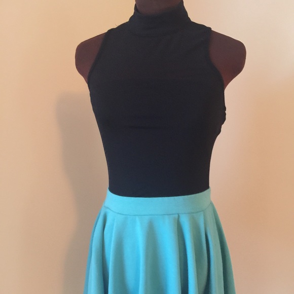 SOLD ✅ - Picture 1 of 3