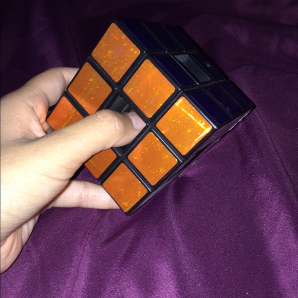 Revolution electronic Rubic's cube 👍🏼 - Picture 3 of 3