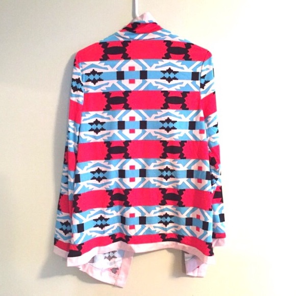BOGO SALE🎈LAST ONE! Aztec Cardigan - Picture 3 of 3