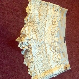 high-waisted, vintage lace shorts