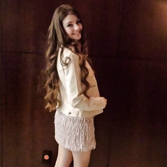 Meet your Posher, Ashley - Picture 2 of 3