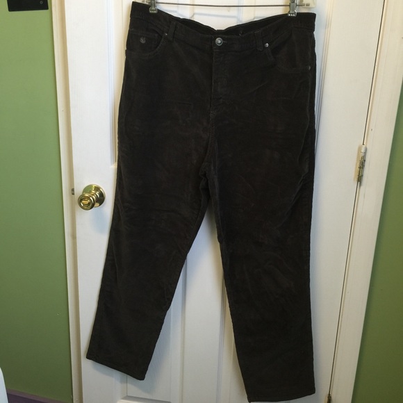 Gloria Vanderbilt dark brown corduroy pants