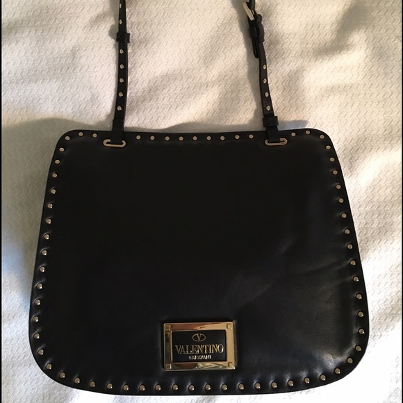 ❌SOLD❌ Valentino Leather Rockstud Bag - Picture 2 of 4