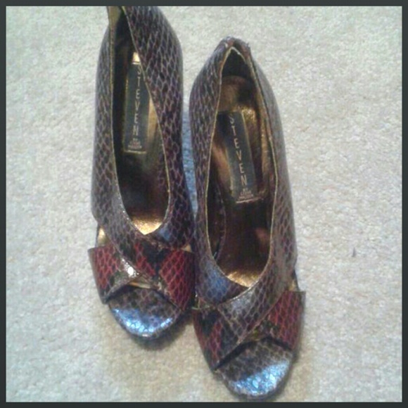 Steven Madden heels