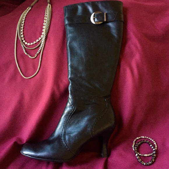 Gianni Bini "Kan" boots