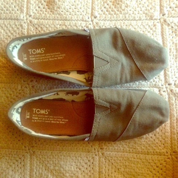 TOMS Shoes