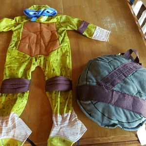 Toddler ninja turtle costume : NEVER been worn
