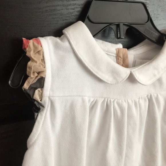 🍓sold🍓Burberry infant white dress 18months