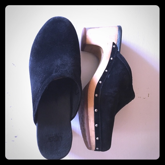 Ugg clogs