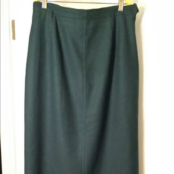 Pendleton slim skirt - excellent condition.