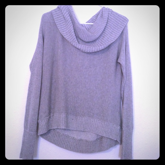 AE Sweater NWOT