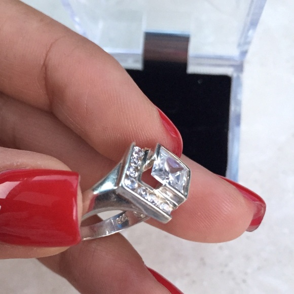 ✨New gorgeous 100 % Silver Ring - Picture 3 of 4