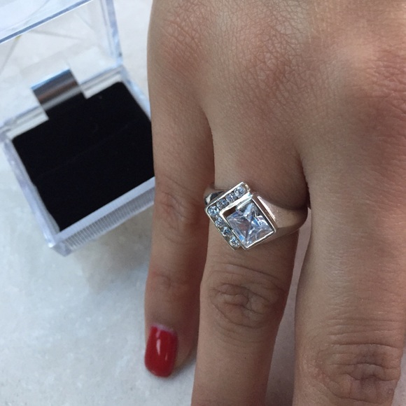 ✨New gorgeous 100 % Silver Ring - Picture 4 of 4