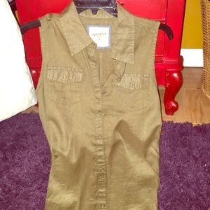 dark-green, collared shirt