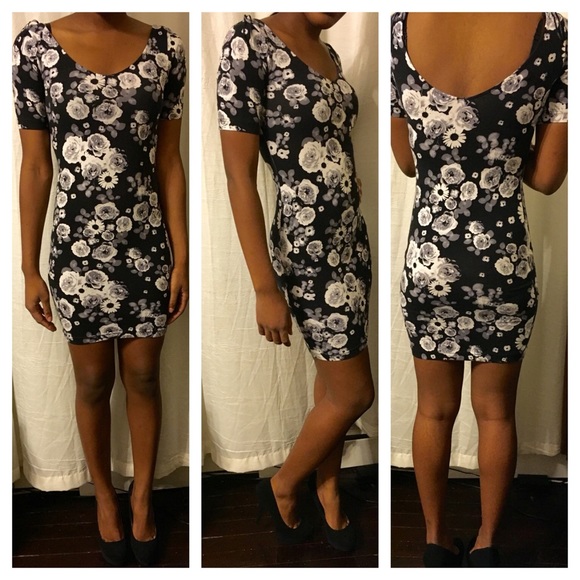 SOLD H&M body con dress - Picture 2 of 2