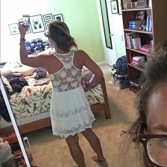 LF white lace dress - Picture 2 of 4