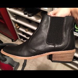 Gap Chelsea boots