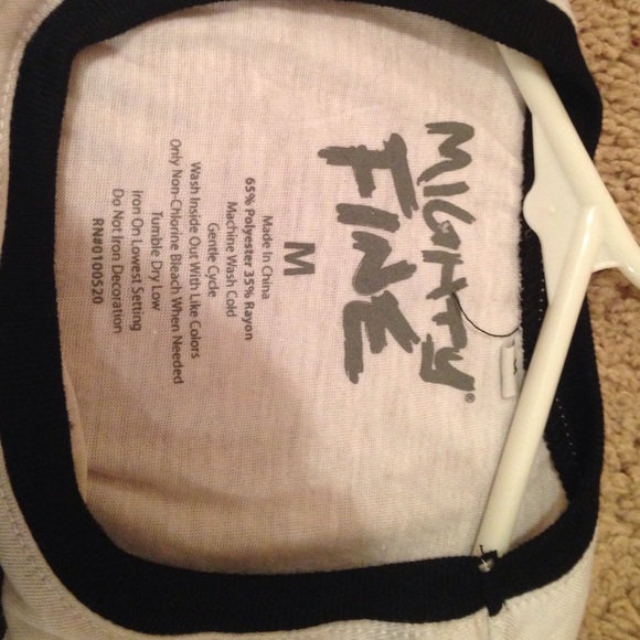 Mac and cheese white black collared cropped shirt. - Picture 4 of 4