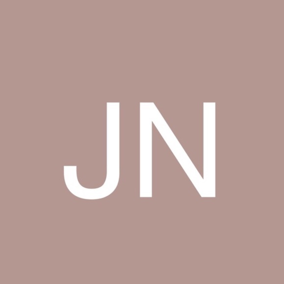 Meet your Posher, Jessie - Picture 3 of 3