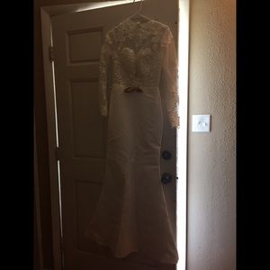 Long sleeve beautiful white dress