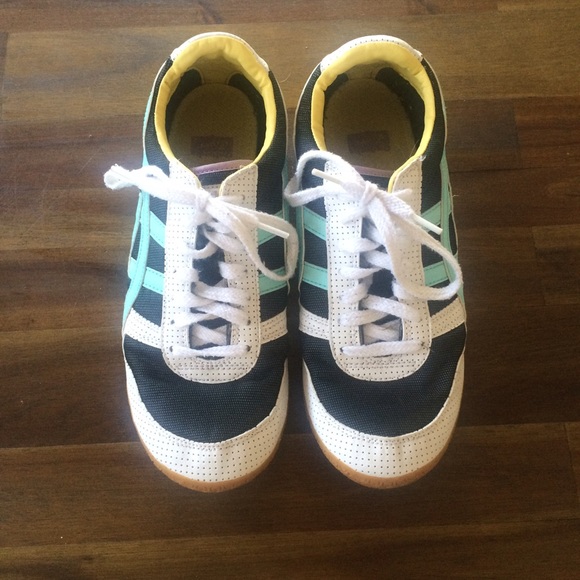 Barely Worn, Asics Onitsuka Tiger Collection