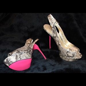🚫 SOLD Snakeskin Open Toe Slingback Heel. NWOT.