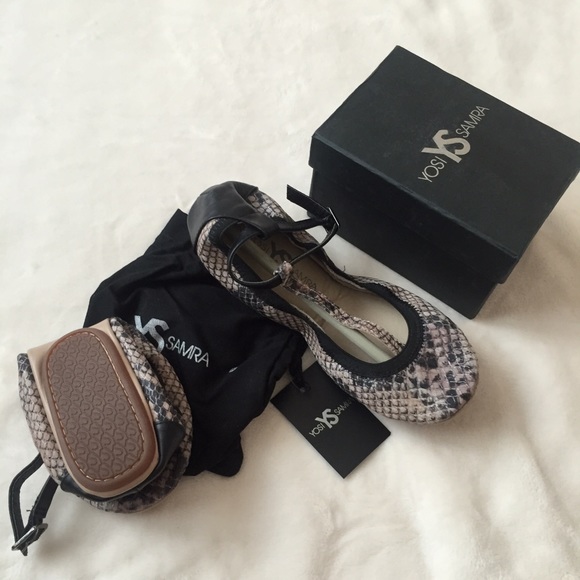 Yosi Samra t-strap foldable flat (size 6) new
