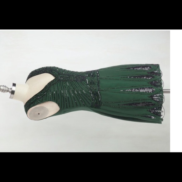 SOLD Dark Green with black beading 1920 dress - Picture 2 of 4
