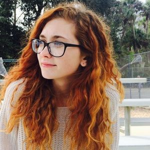 Meet your Posher, Brittney