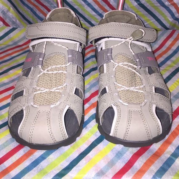 Brand new Tevas!!!