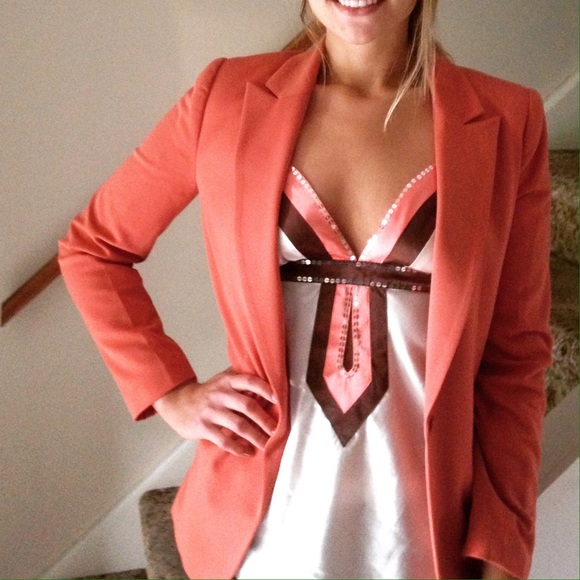 Sleeveless Top with Sequin Details - Picture 2 of 4