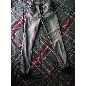 YMI wannabettabutt? supper skinny jeans