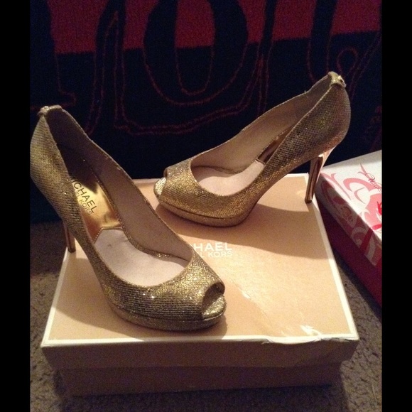 MK Heels.