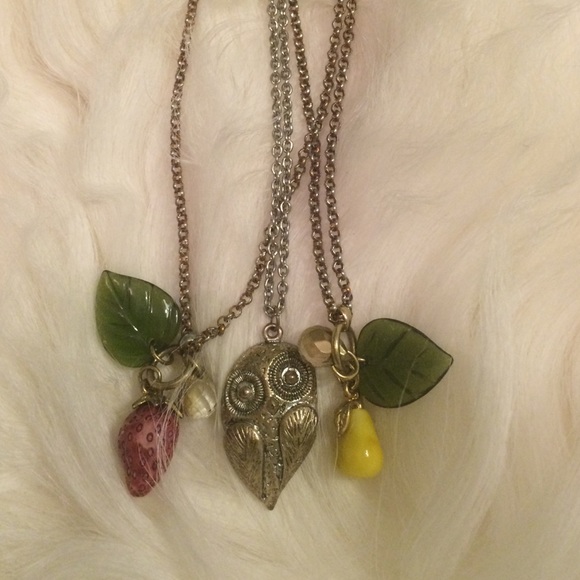 Necklace bundle!! 🍓